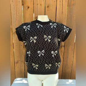 Vintage 80's Picture Perfect short sleeve sweater size S/M